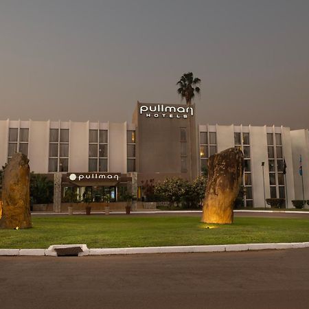 Отель Pullman Lubumbashi Grand Karavia. Экстерьер фото