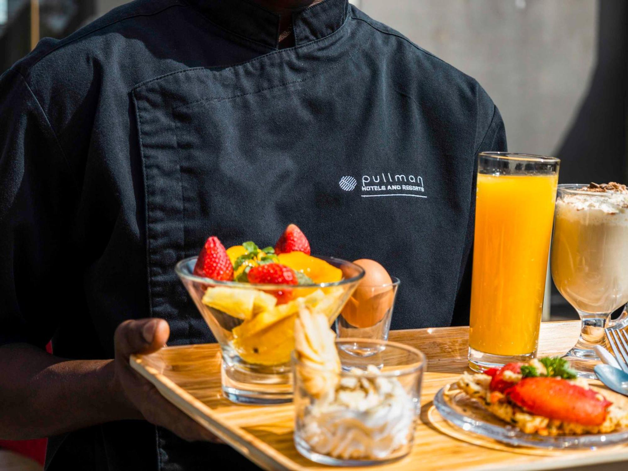 Отель Pullman Lubumbashi Grand Karavia. Экстерьер фото