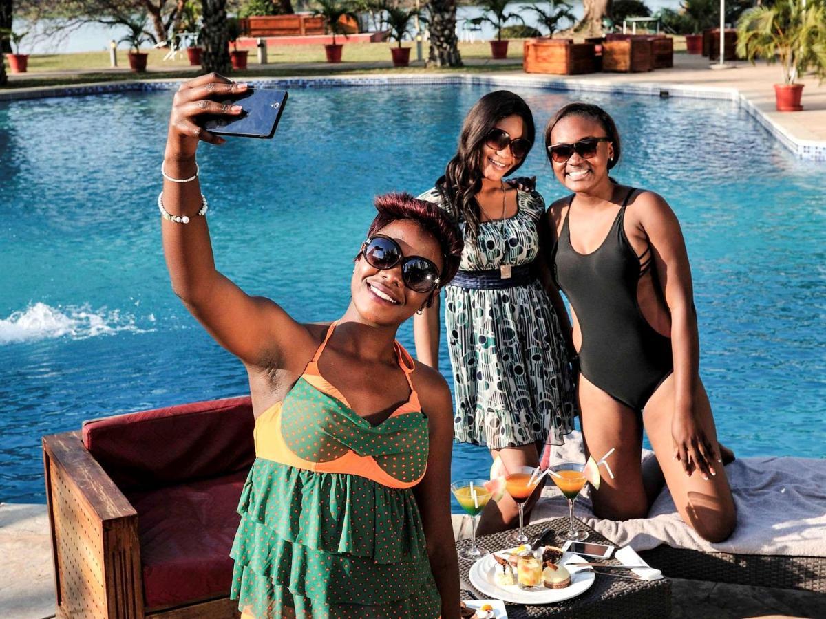 Отель Pullman Lubumbashi Grand Karavia. Экстерьер фото