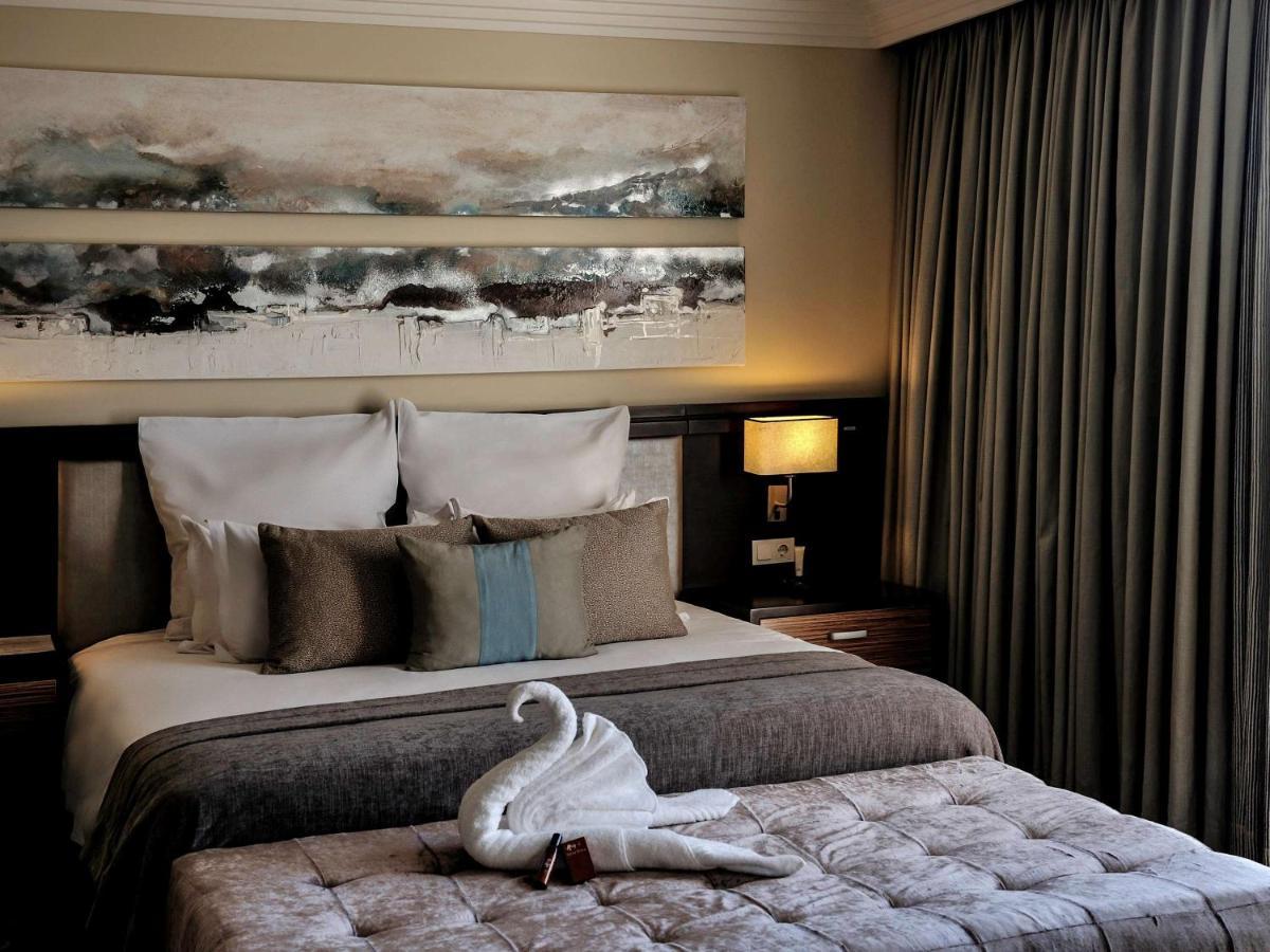 Отель Pullman Lubumbashi Grand Karavia. Экстерьер фото